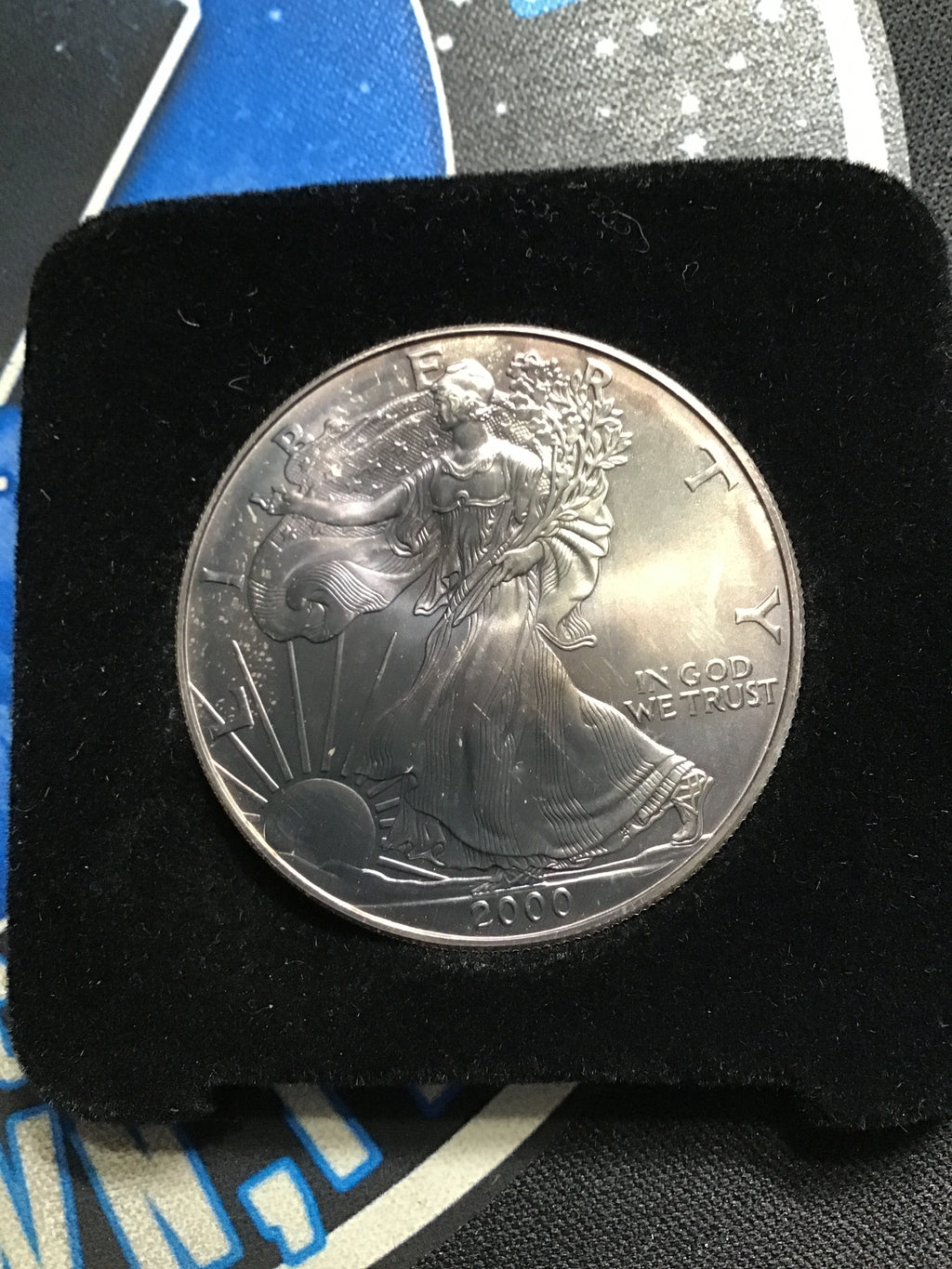 2000 American Silver Eagle in Presentation Case- Toned